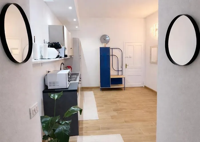 Mamariviera Corradi *